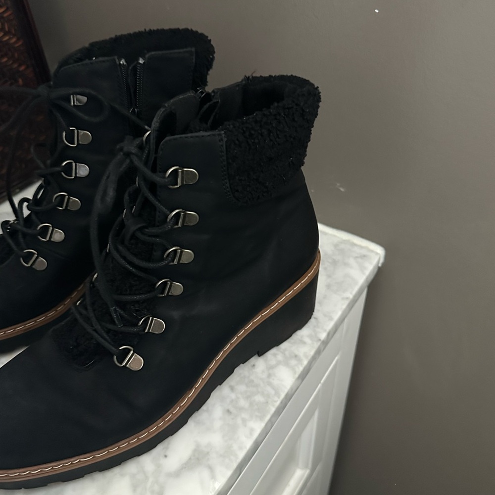 Snow Boots